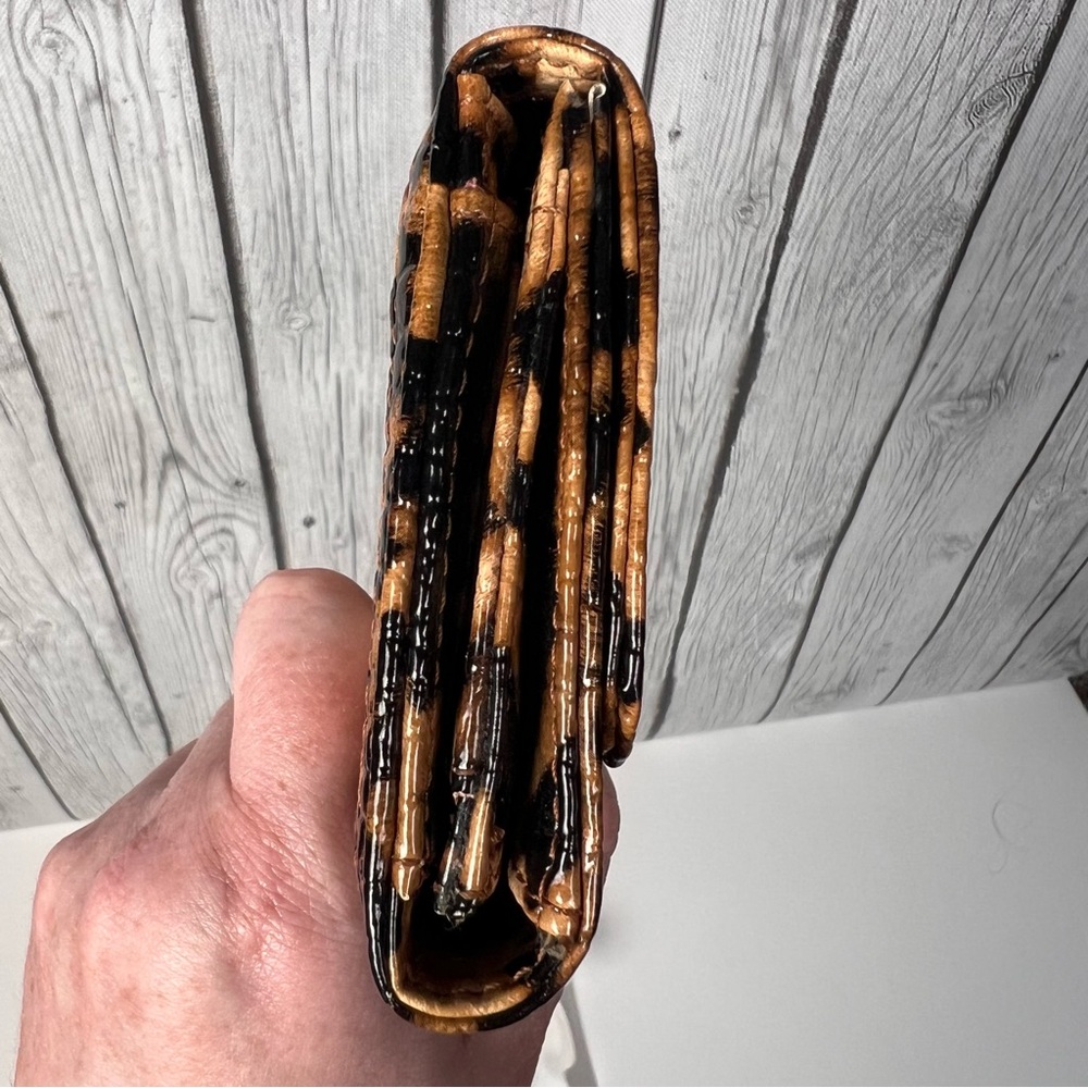Guess Wallet - Picture 14 of 14
